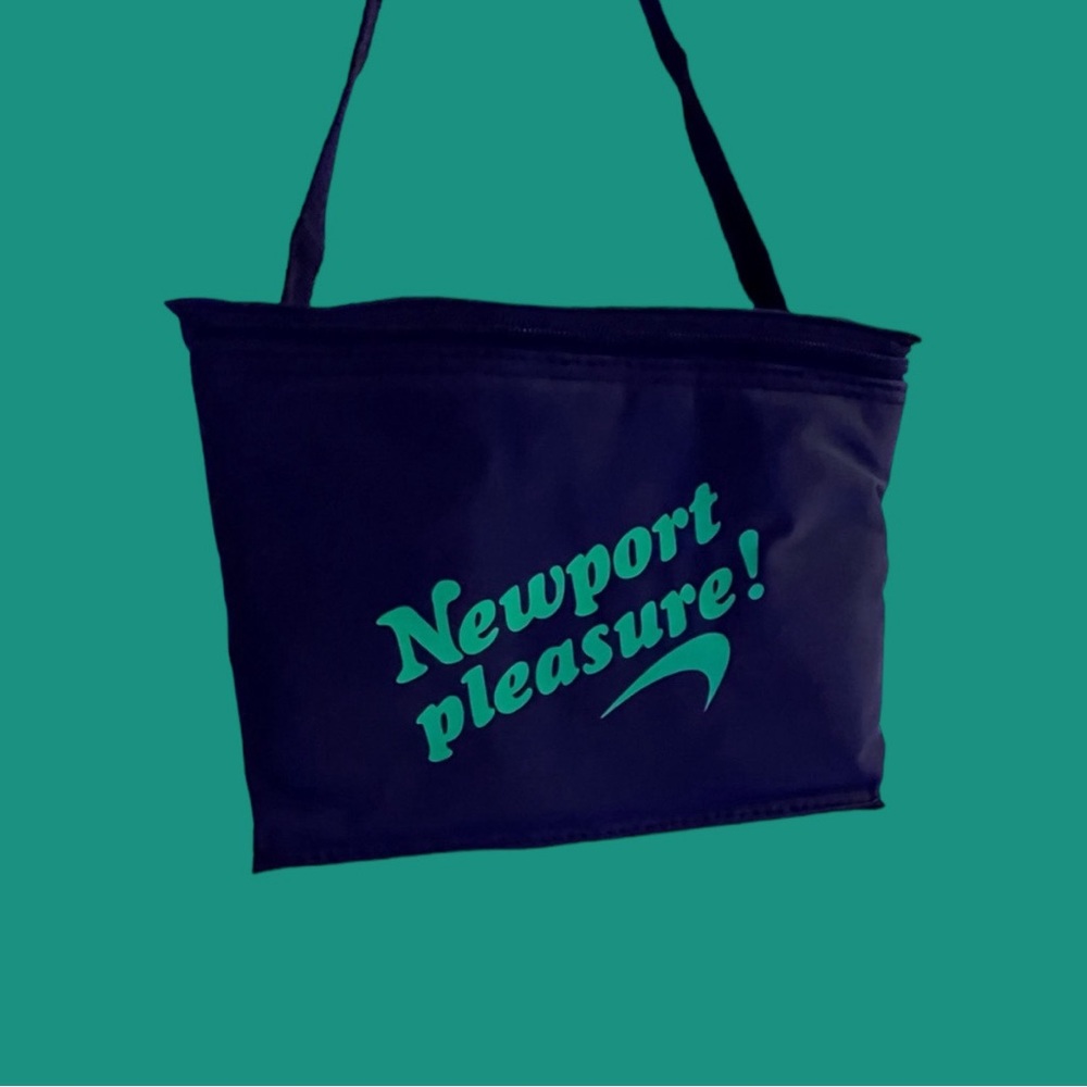 Newport pleasures bag